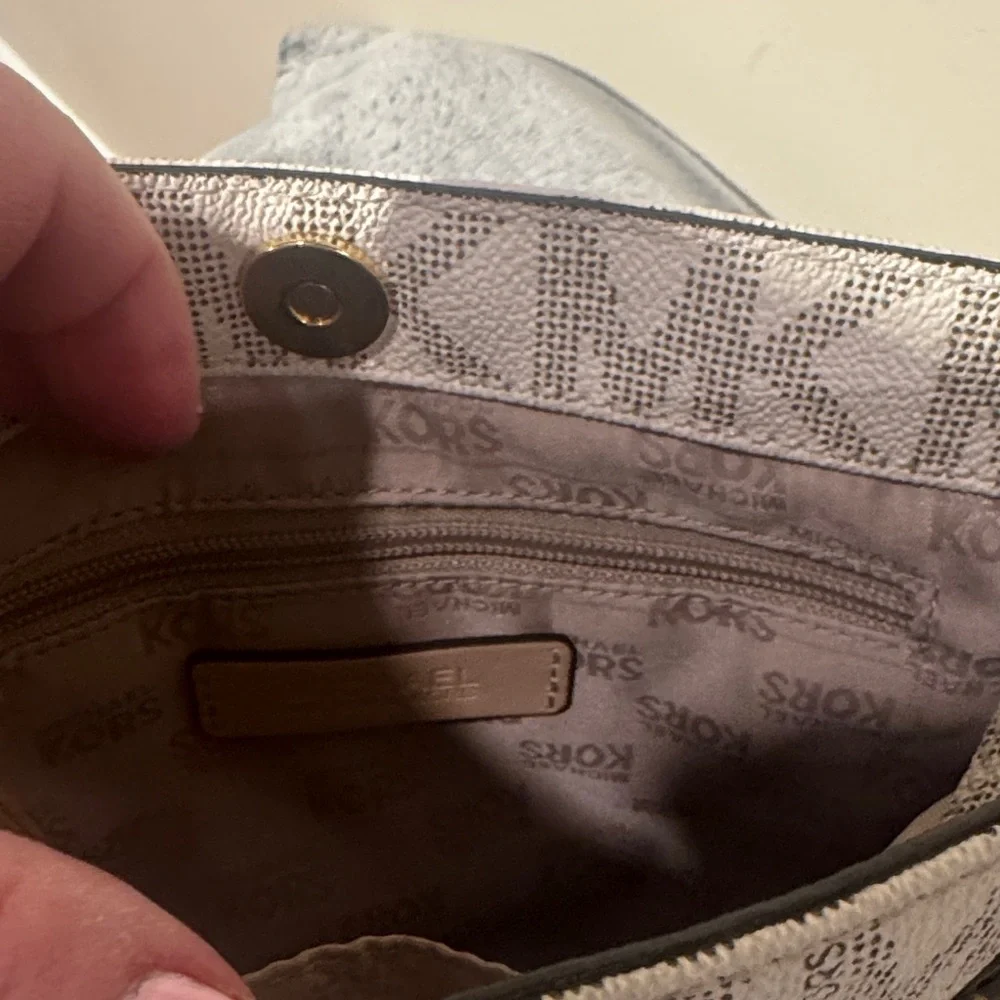 Michael Kors Signature Logo Crossbody Bag